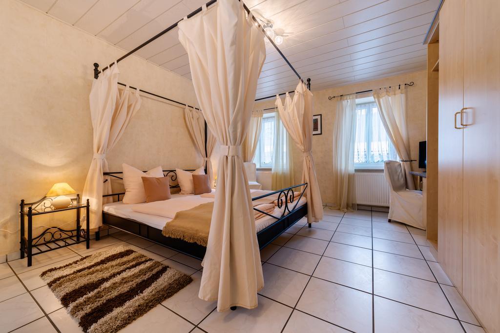 Moselhotel Ludwigs Köwerich Chambre photo